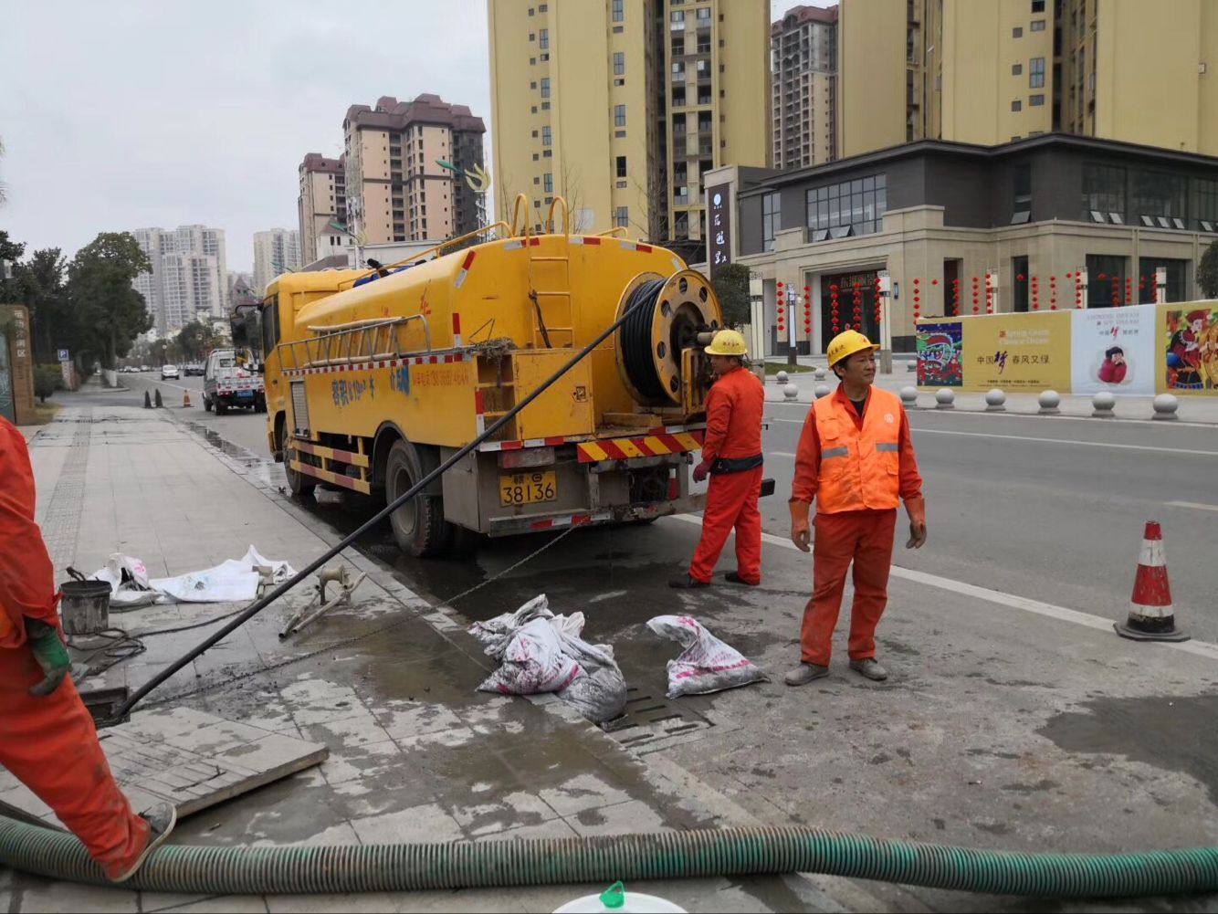 柳河排污管道清淤-管道清洗